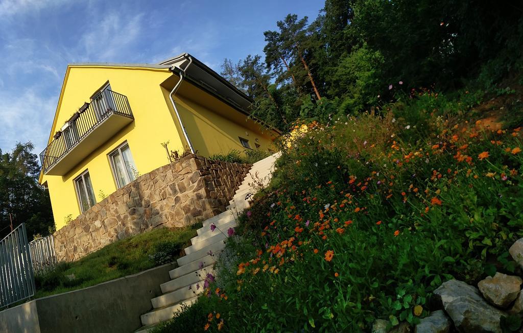Hotel Mezi Stromy Horakov Exterior foto